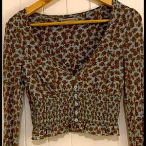 Urban Outfitters blue floral crop top size small EUC
